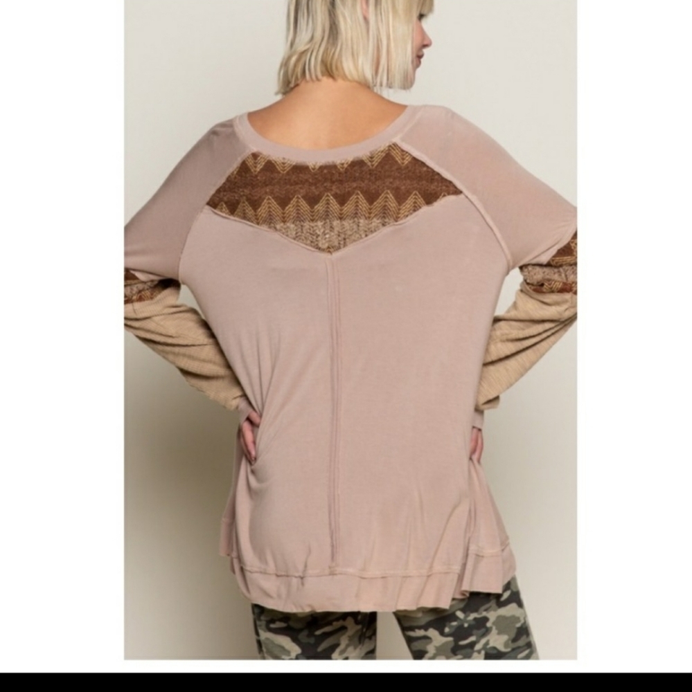 Women's POL Leave It On The Detail top - Picture 4 of 14